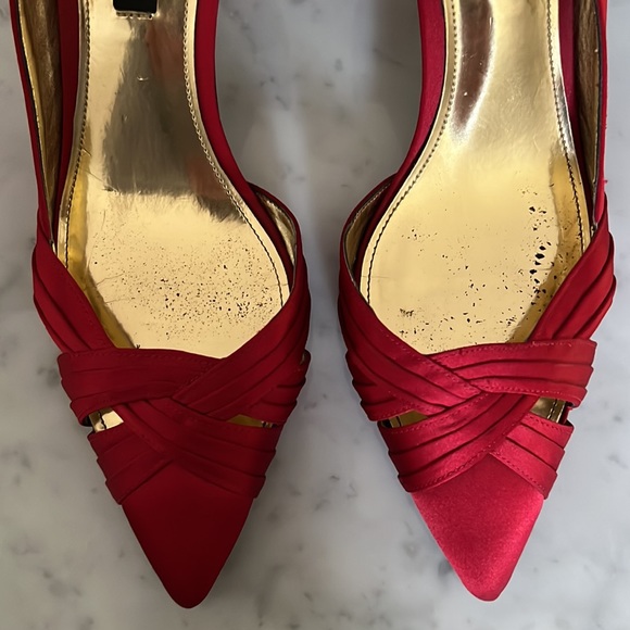 Nina Red Satin Pumps Pointed Toe Low Heel Size 8 - Picture 2 of 11